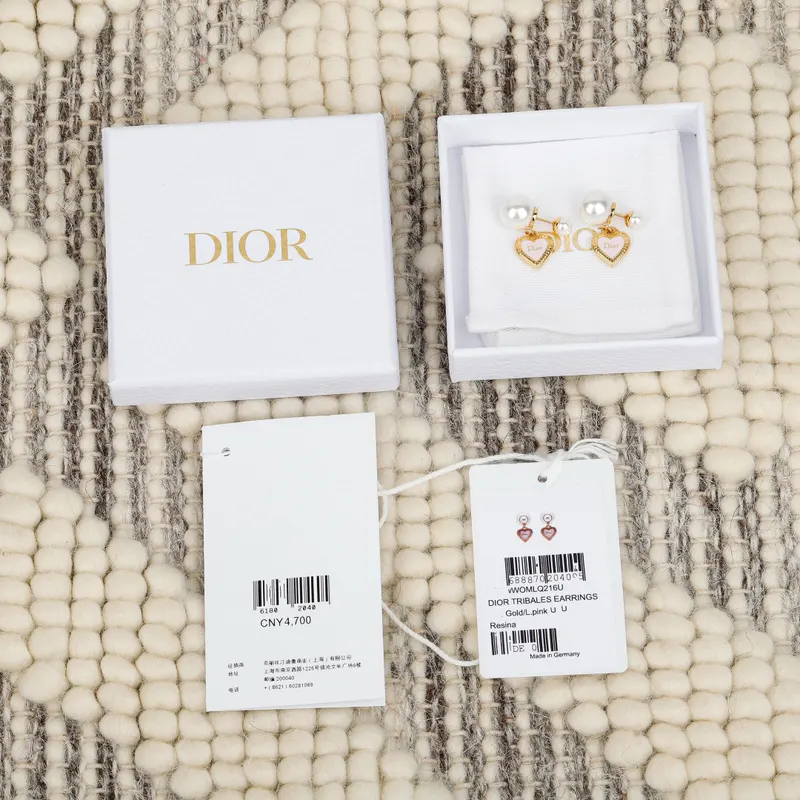 SKU107825